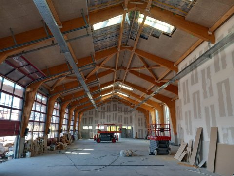 Die Kabeltrassen sind drin