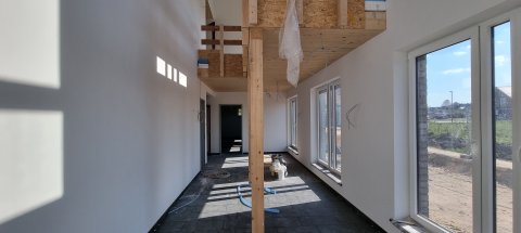 Links fehlt noch die Treppe